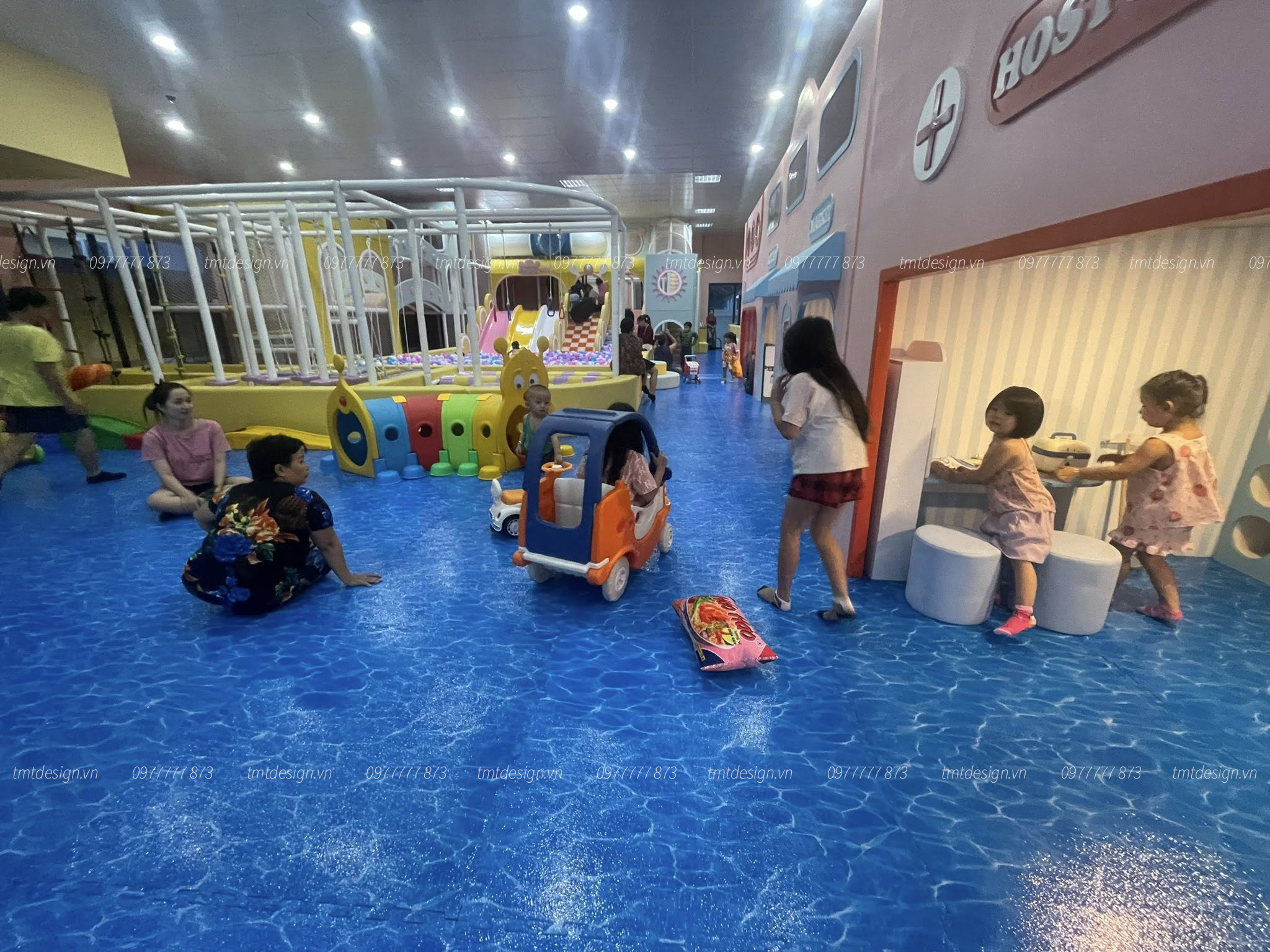 Thiet-ke-thi-cong-khu-vui-choi-2026-1
