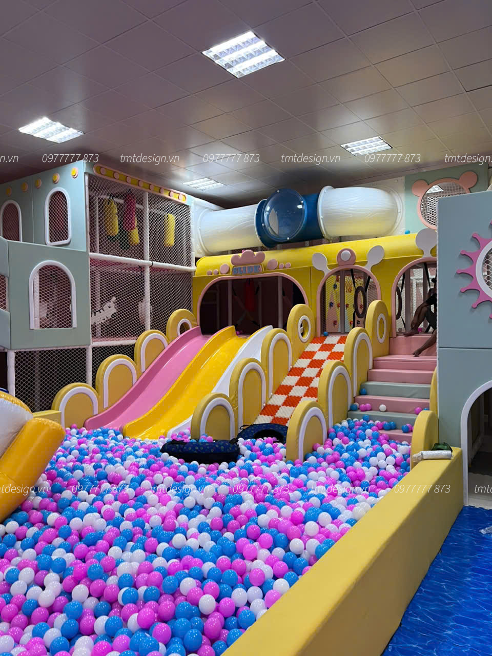 Thiet-ke-thi-cong-khu-vui-choi-2026-6